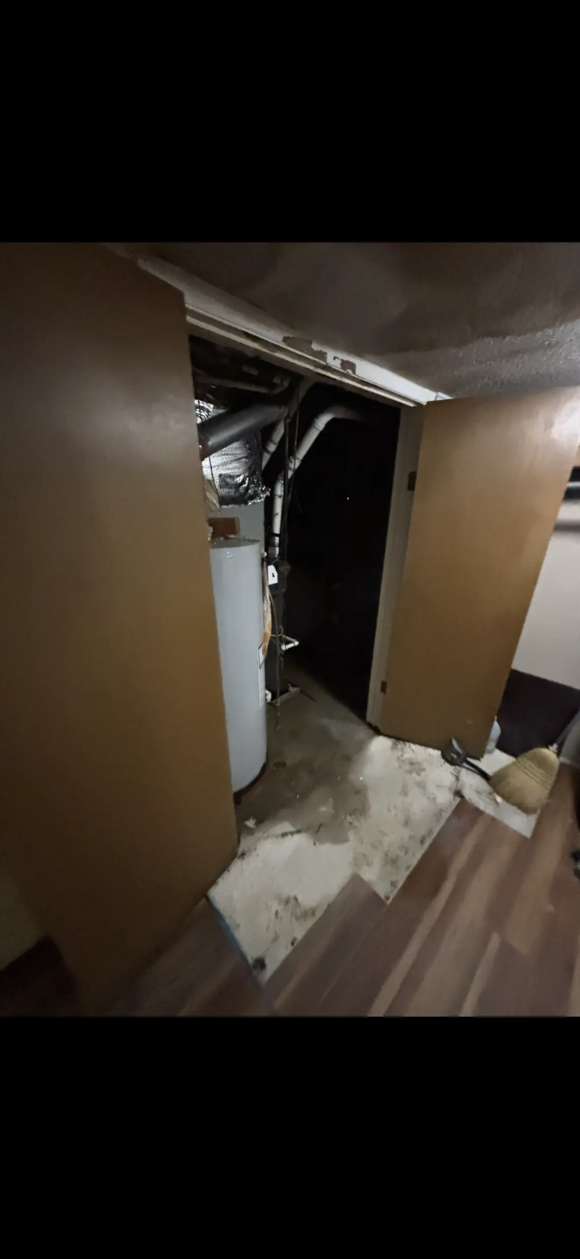 Hardwood floor drying process in Charlotte home